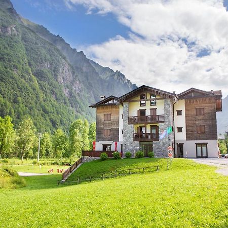 Ostello Casa Corti Valbondione Buitenkant foto